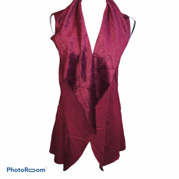 ALTAR’D STATE | Wine Red Faux Fur Cardigan Vest - Picture 2 of 6